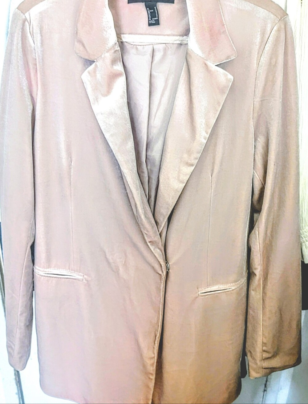 Forever 21 velvet blazer - Picture 2 of 9
